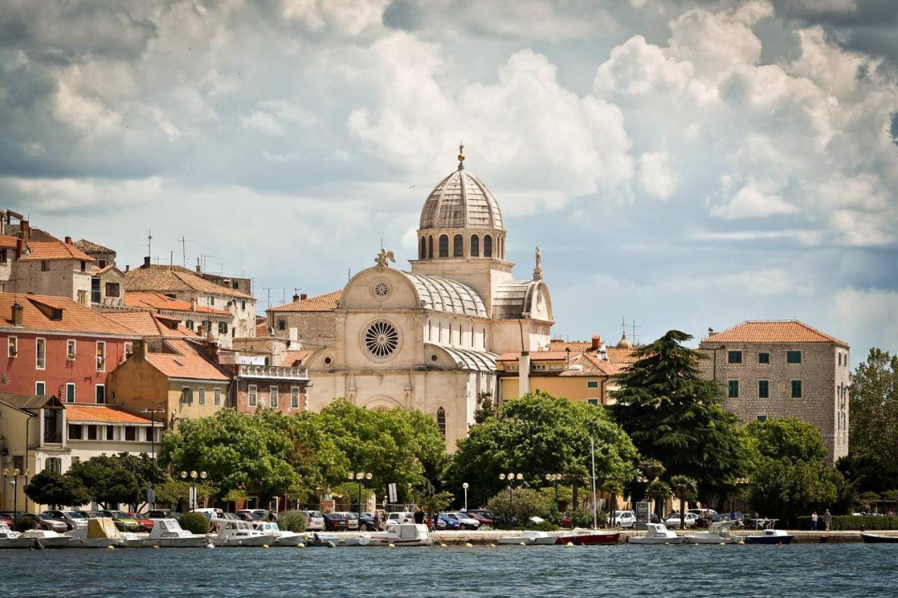 City Coast Apartments Sibenik Luaran gambar